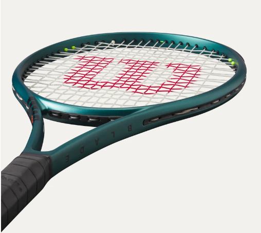 How to Choose a Tennis Racquet: Weight, Head Size, and Balance Explained