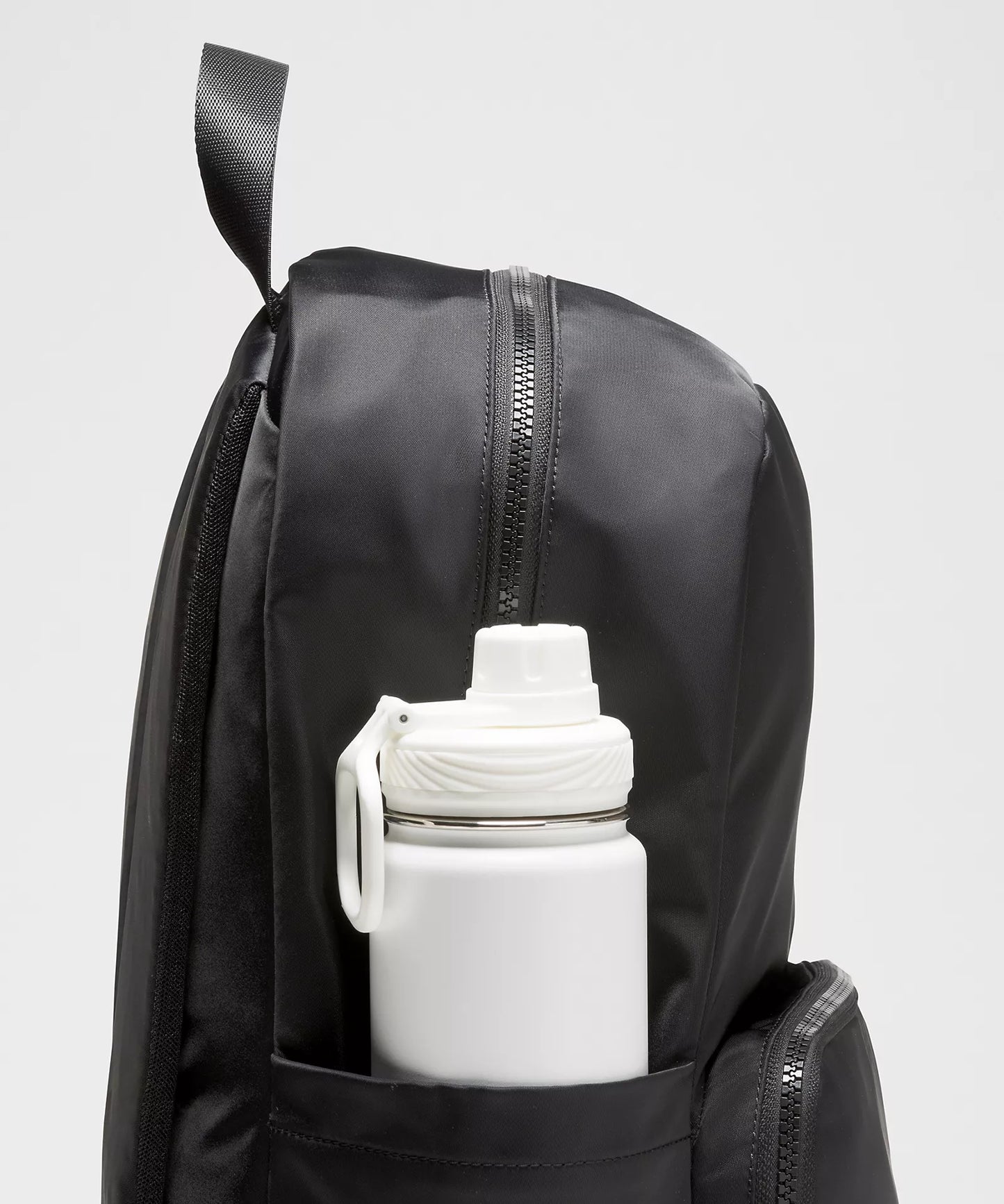 Lululemon - Everywhere Backpack 22L