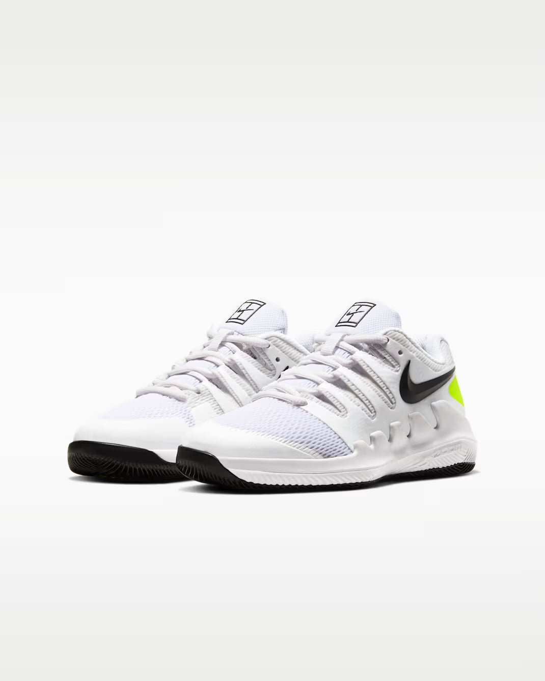 NikeCourt Jr. Vapor X