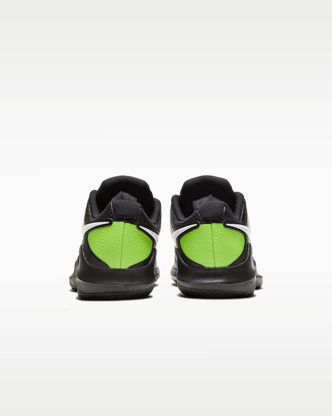 NikeCourt Jr. Vapor X
